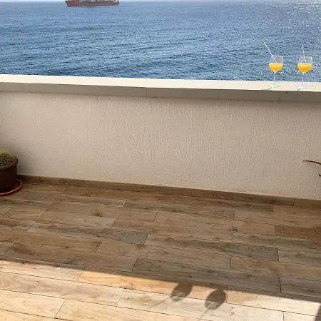 Playa Chica 1 サンタクルスデテネリフェ